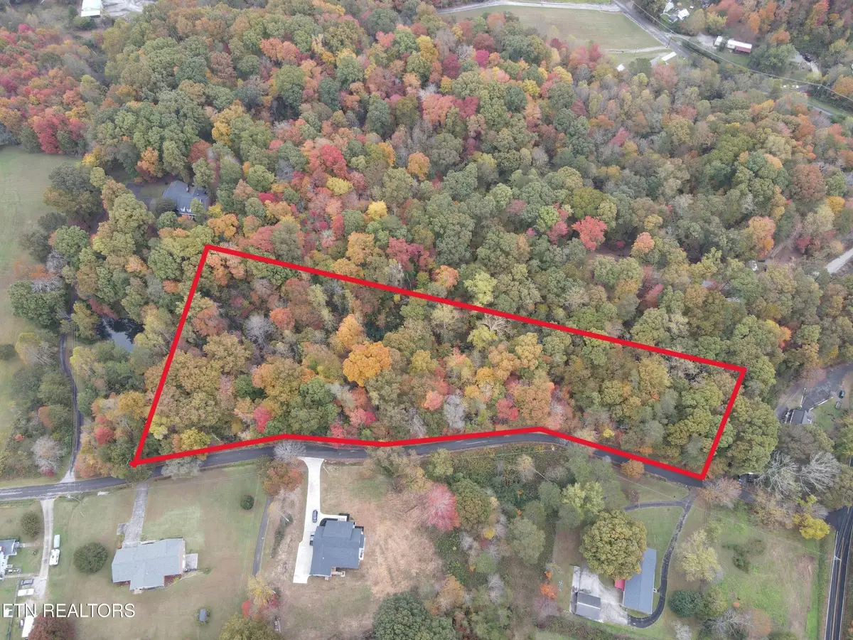 114 Pleasant View Loop Rd, Clinton, TN 37716 - #1