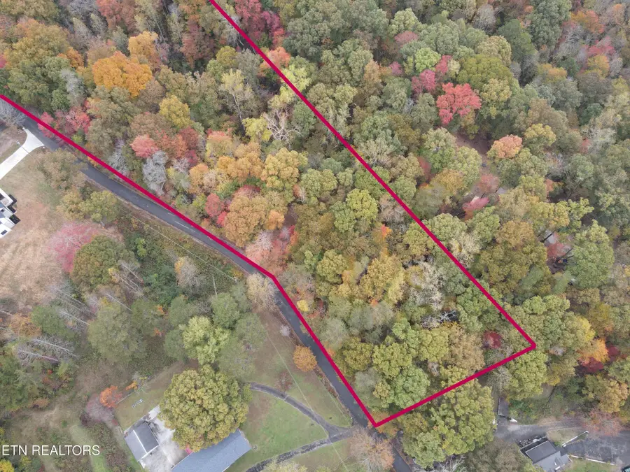 126 Pleasant View Loop Rd, Clinton, TN 37716 - #3