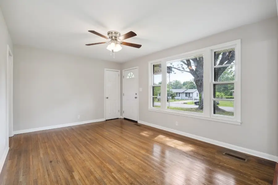30 Dalewood Dr, Clarksville, TN 37042 - #3