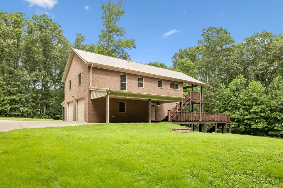 627 Oak Shadow Dr, New Johnsonville, TN 37134 - #3