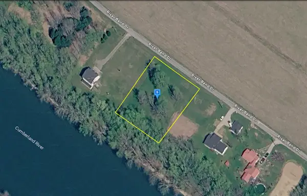 445 River Bend Dr, Celina, TN 38551