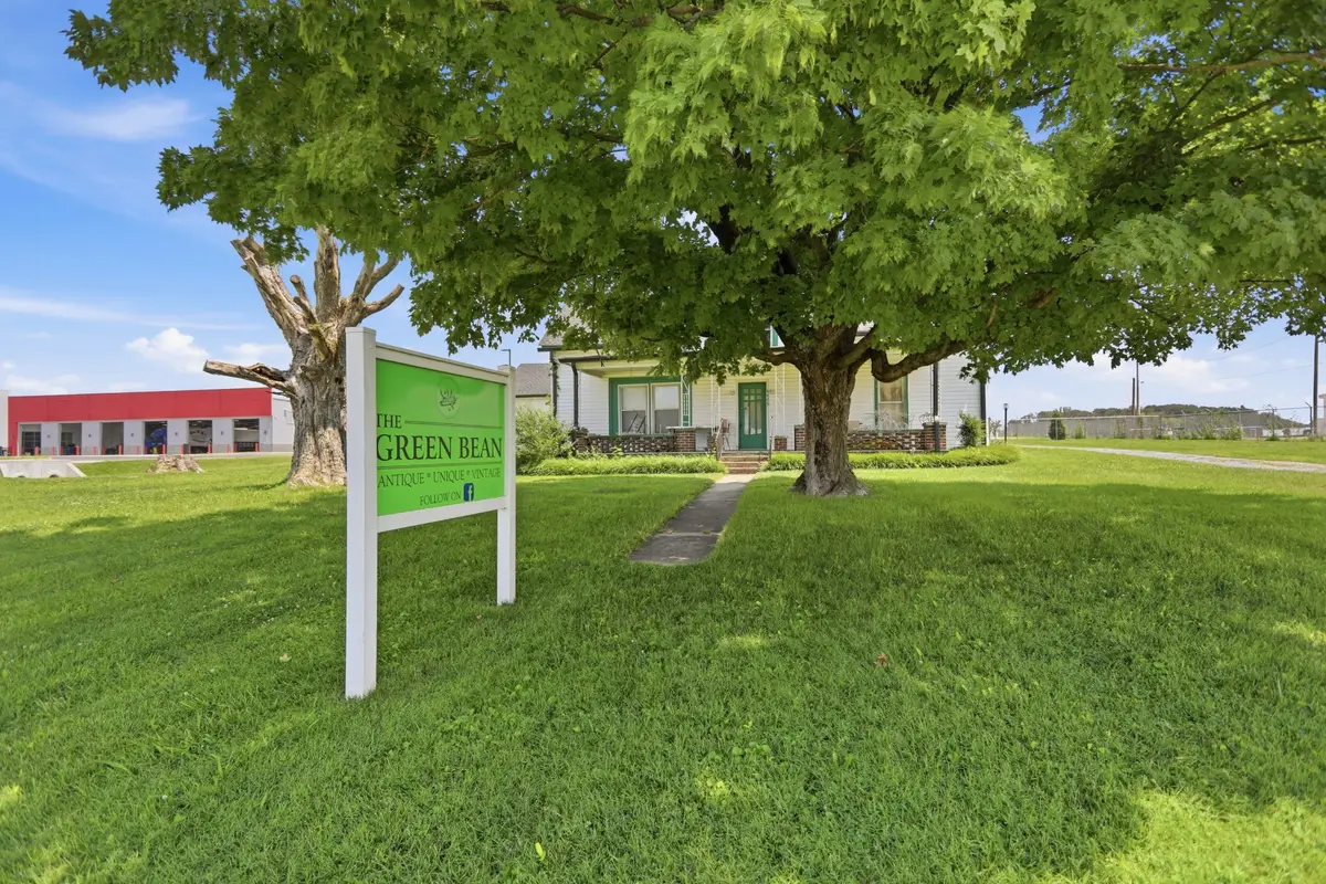 4806 Nashville Rd, Franklin, KY 42134 - #1