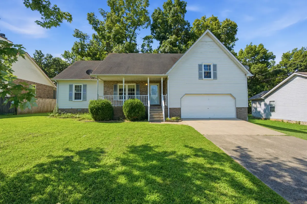 197 Sanders Dr, La Vergne, TN 37086 - #1
