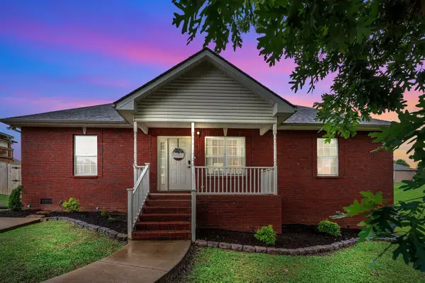 2029 Sunday Silence Dr, Greenbrier, TN 37073