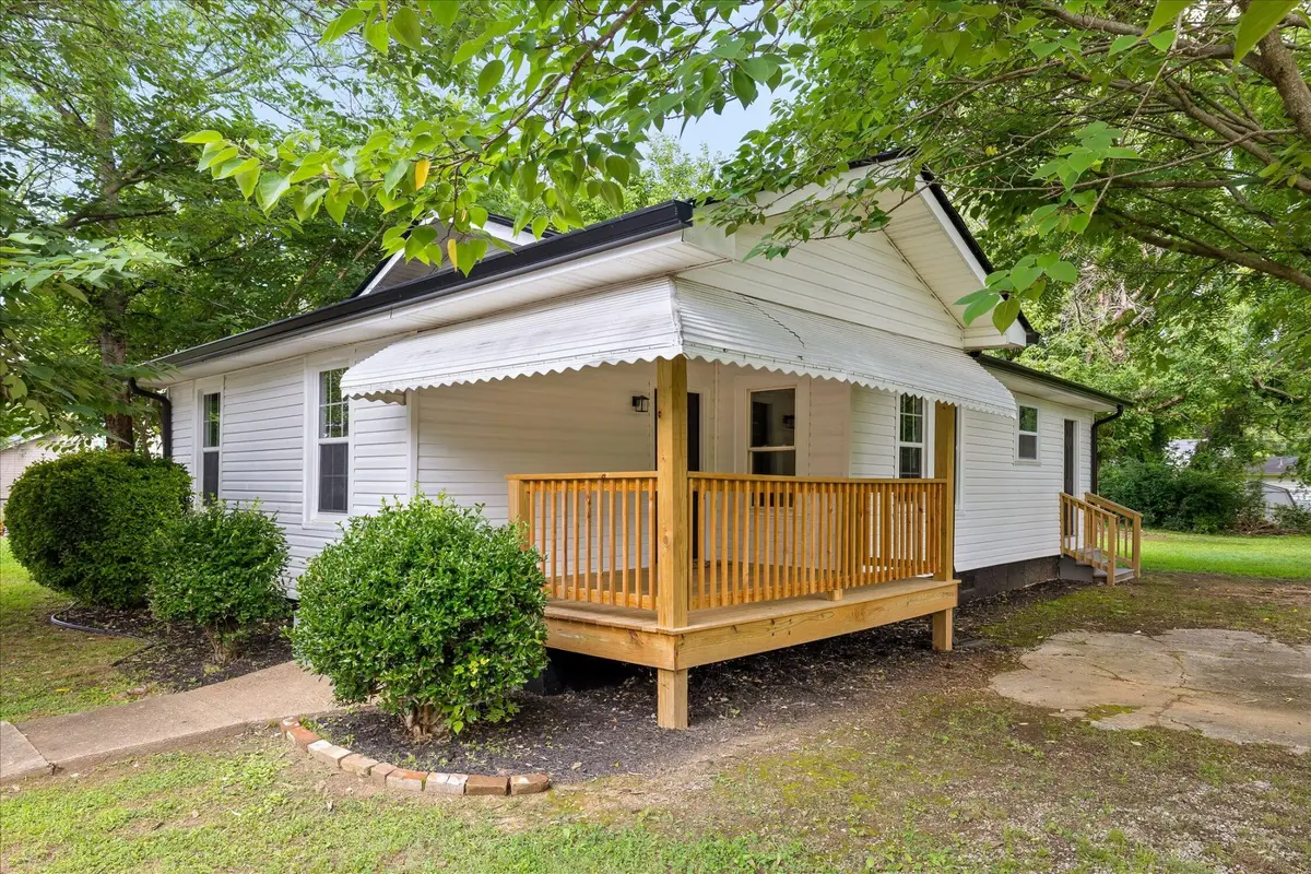 1009 N Hawthorne Street, Chattanooga, TN 37406 - #1