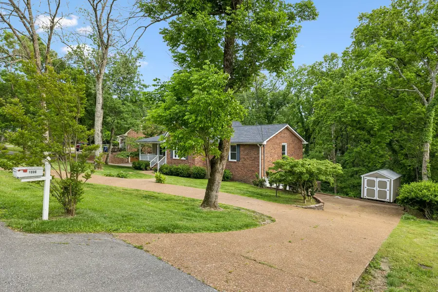 1006 Cynthia Trl, Goodlettsville, TN 37072 - #2