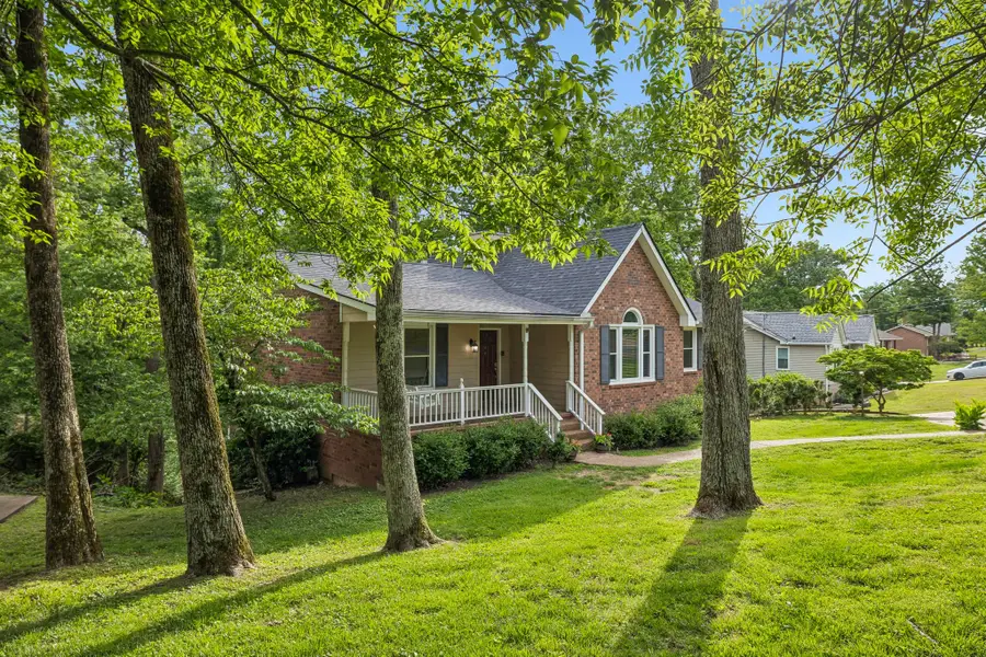 1006 Cynthia Trl, Goodlettsville, TN 37072 - #3