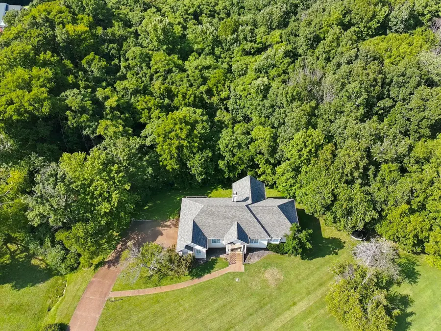 1108 Abbey Rd, Columbia, TN 38401 - #3