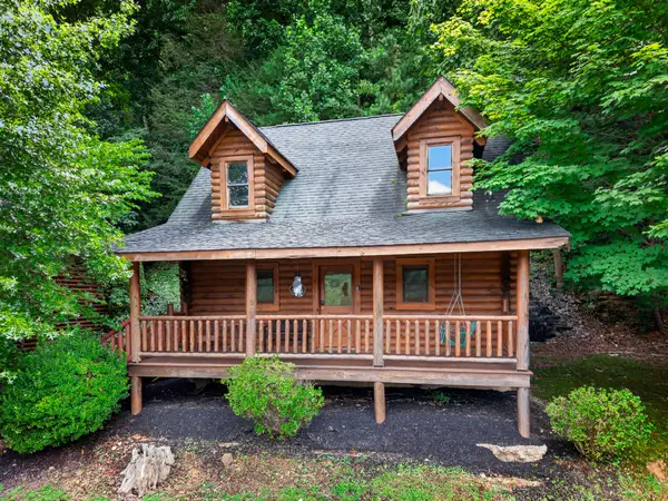 3225 Smoky Ridge Way, Sevierville, TN 37862