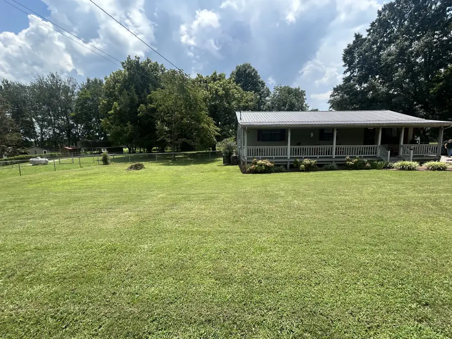206 Beth Page Rd, Estill Springs, TN 37330 - #2