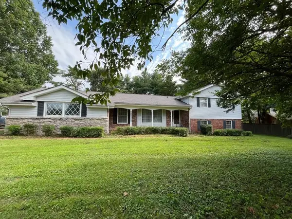 441 Douglas Bend Rd, Gallatin, TN 37066