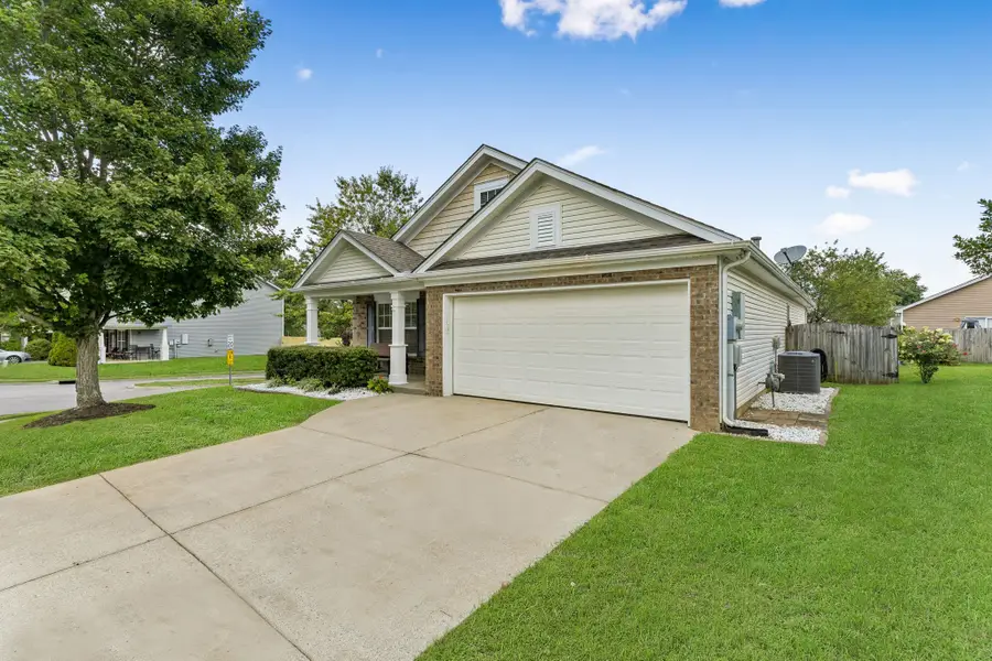 101 Coolmore Ct, Spring Hill, TN 37174 - #2