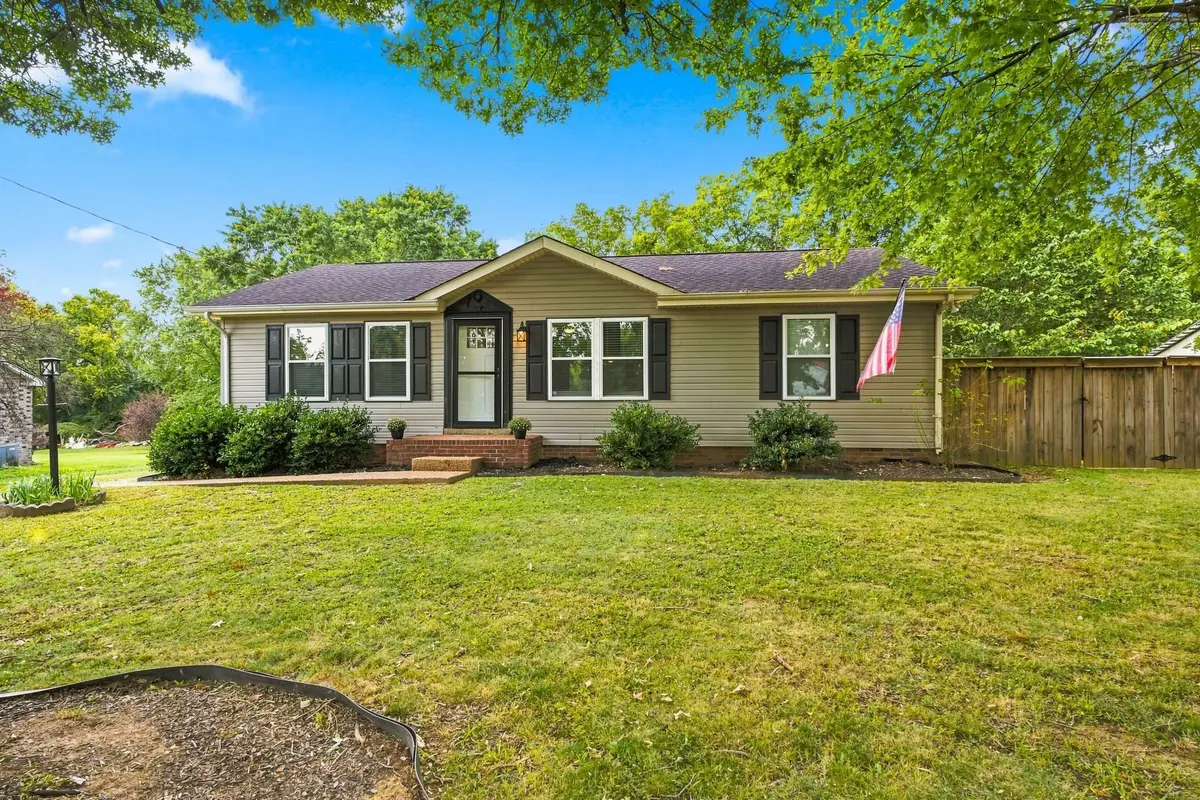 1529 Winding Way Cir, Gallatin, TN 37066 - #1