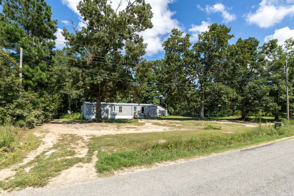 179 Reeves Rd, Hohenwald, TN 38462 - #1