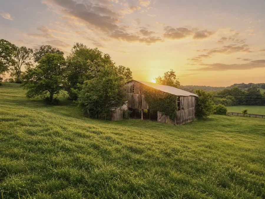 1914 Thompsons Station Rd W, Thompsons Station, TN 37179 - #2