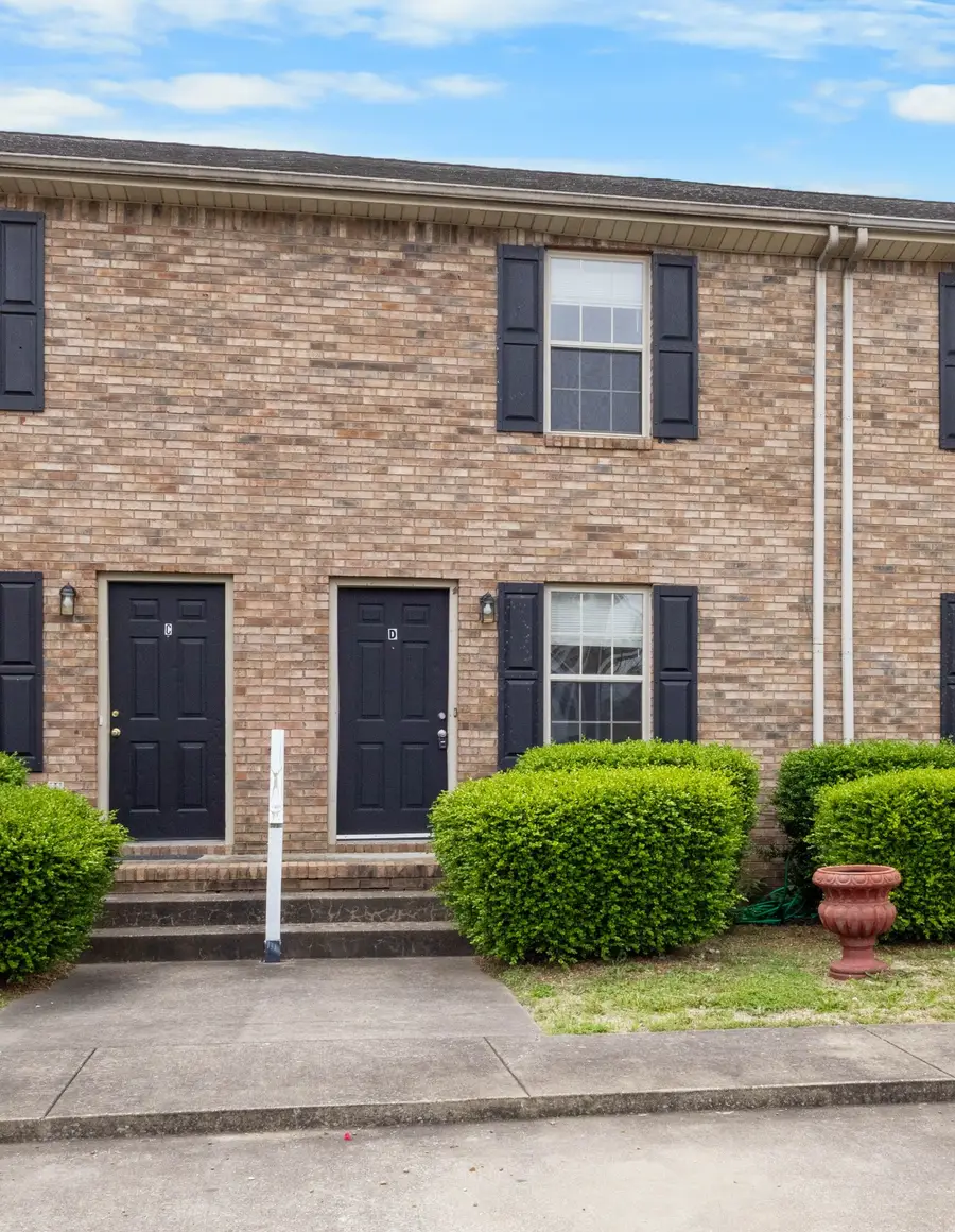 2450 Caroline Dr, Clarksville, TN 37042 - #2
