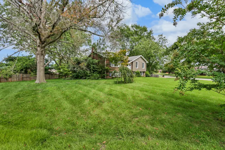 2279 Sentinel Dr, Clarksville, TN 37043 - #3