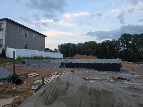 489 S Halifax Ct, Clarksville, TN 37040