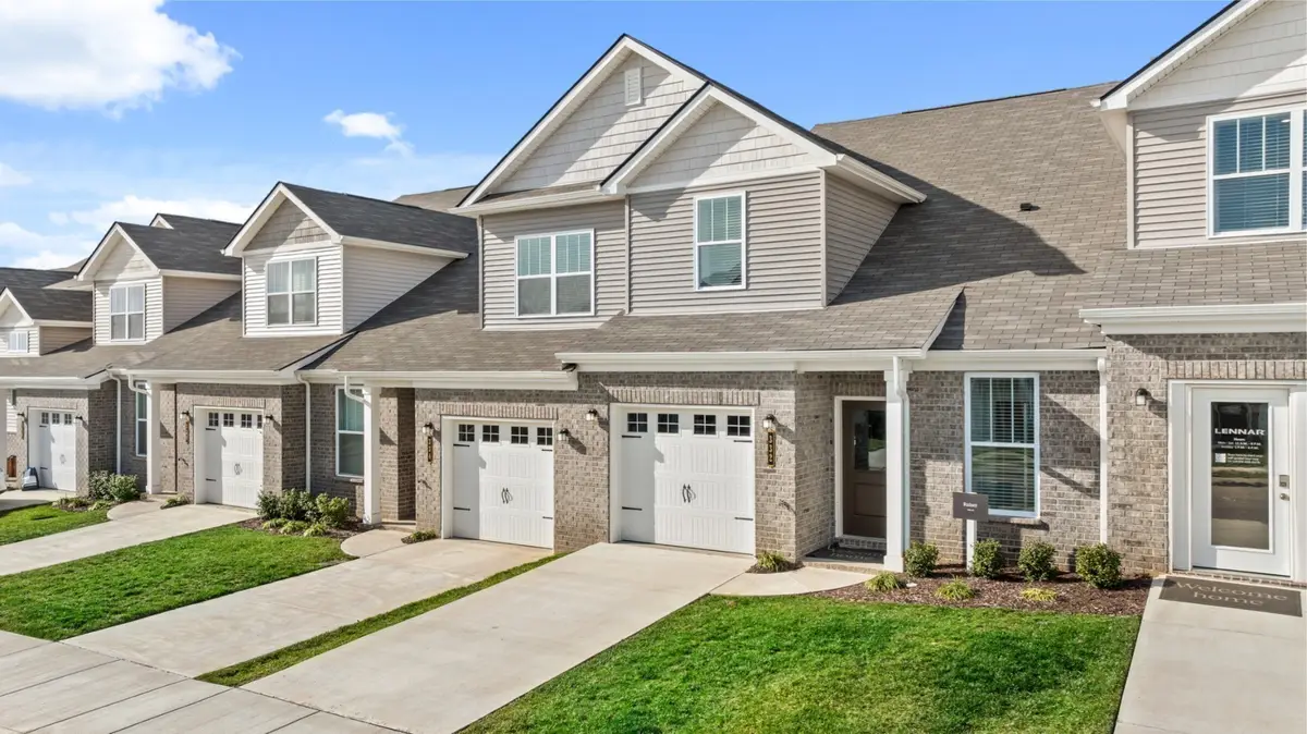 672 Birdie Dr, Spring Hill, TN 37174 - #1