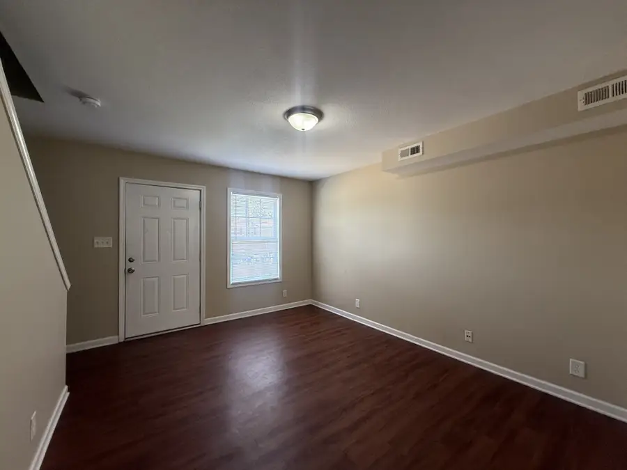 808 Oak Arbor Ct, Clarksville, TN 37040 - #2