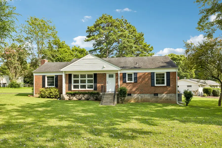 202 Jackson Heights Rd, Columbia, TN 38401 - #2