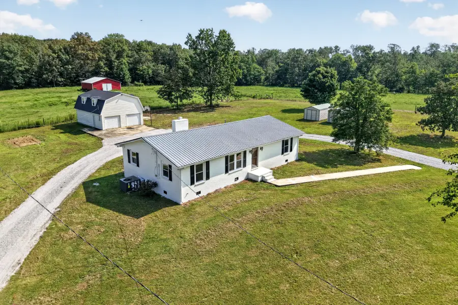 2054 Robinson Rd, Smithville, TN 37166 - #2