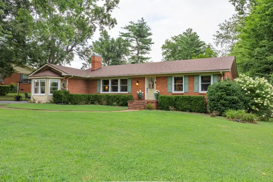 114 Westwood 4th Ave, McMinnville, TN 37110 - #2