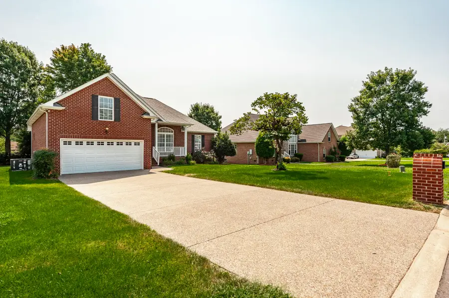 288 Remington Ave, Gallatin, TN 37066 - #2
