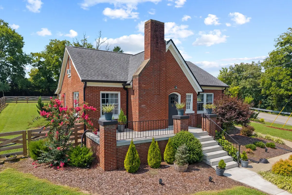 2890 Greens Mill Rd, Columbia, TN 38401 - #1