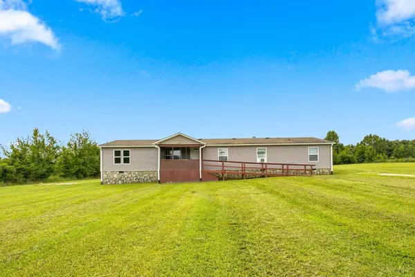 477 Dady Rd, Mc Ewen, TN 37101