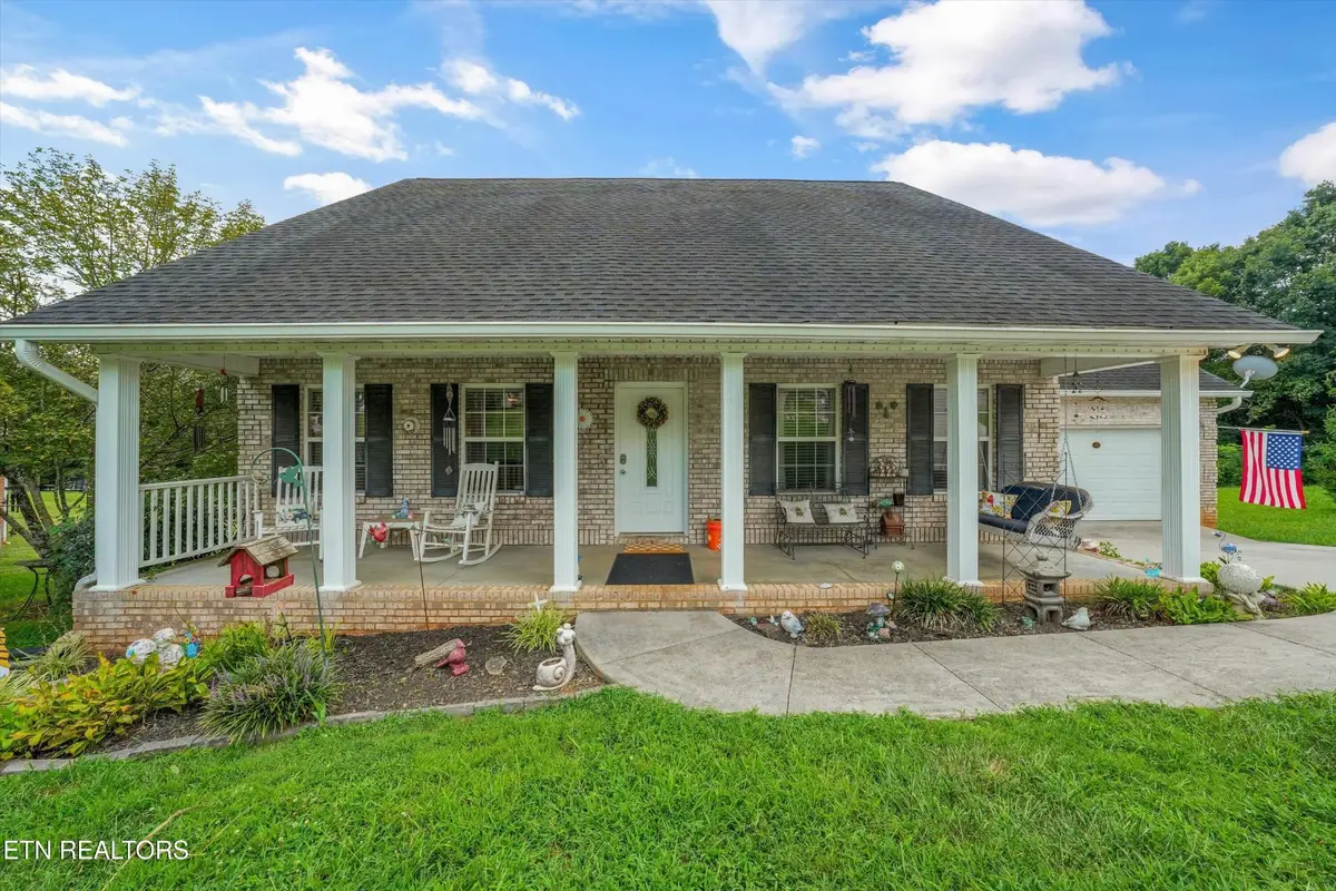 225 Hillsborough Lane, Lenoir City, TN 37772 - #1