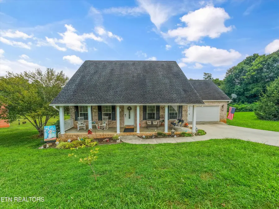 225 Hillsborough Lane, Lenoir City, TN 37772 - #2