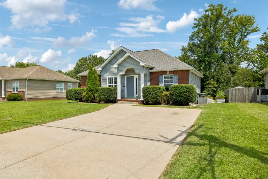 6016 Legacy Dr, Springfield, TN 37172 - #2