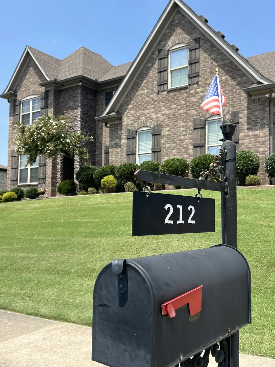 212 Ettington Dr, Gallatin, TN 37066 - #2