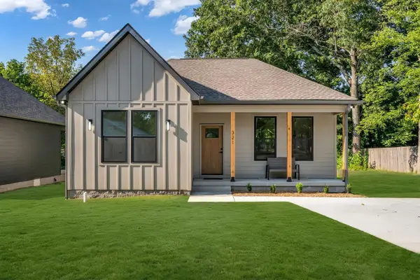 321 Jackson Street, White Bluff, TN 37187