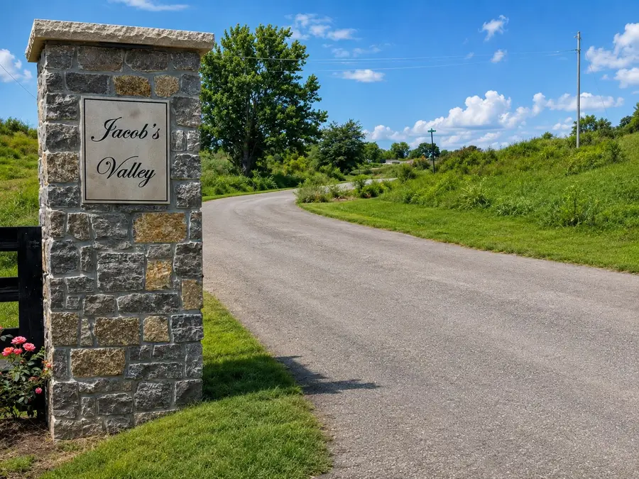 216 Mcclure Pvt Ln, Gallatin, TN 37066 - #2