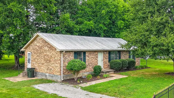 205 Walnut Crest Dr, Gallatin, TN 37066