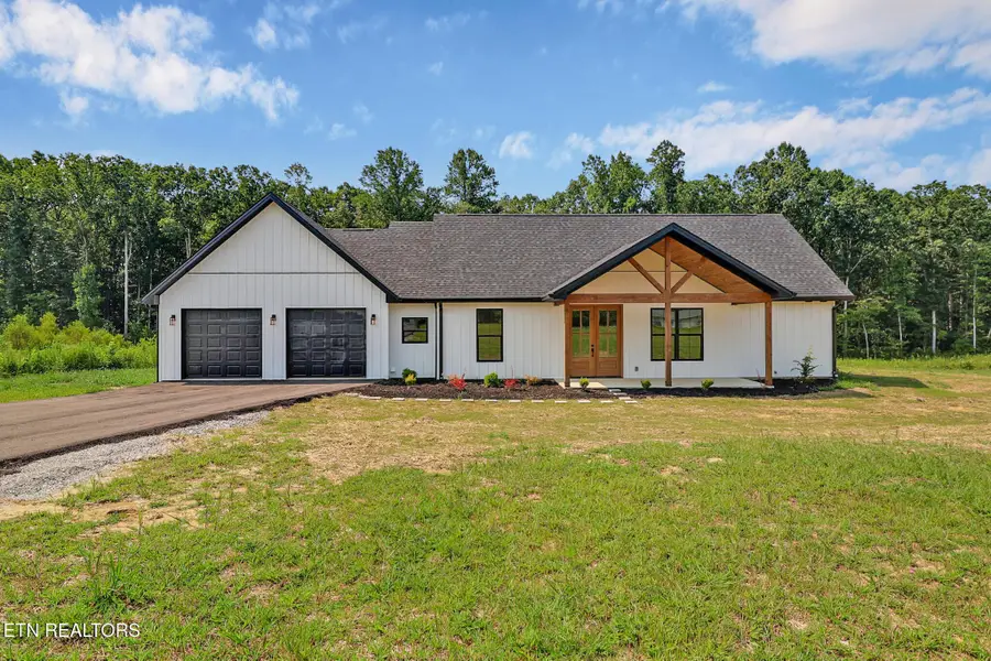 1468 Taylor Place Rd, Jamestown, TN 38556 - #2