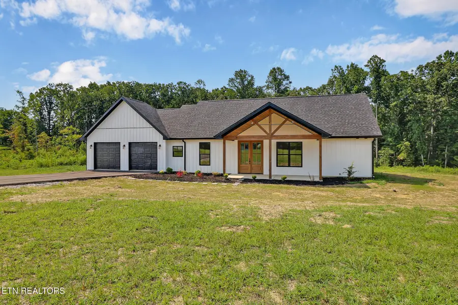 1468 Taylor Place Rd, Jamestown, TN 38556 - #3