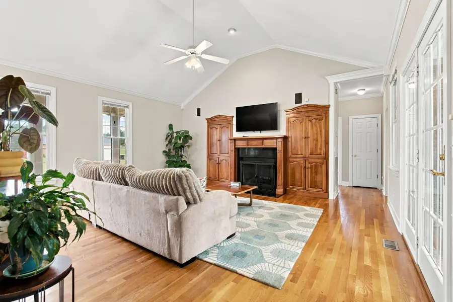 131 Maple Dr, Woodbury, TN 37190 - #2