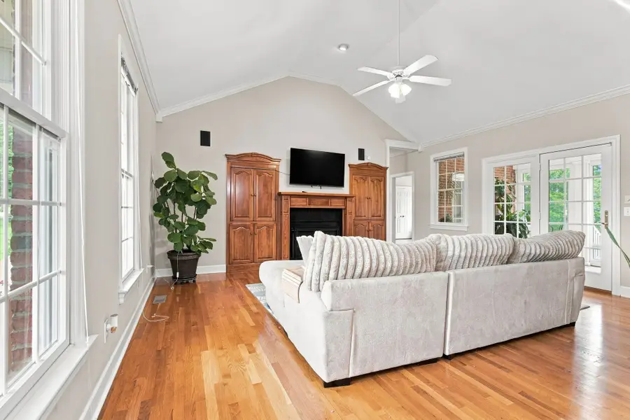 131 Maple Dr, Woodbury, TN 37190 - #3