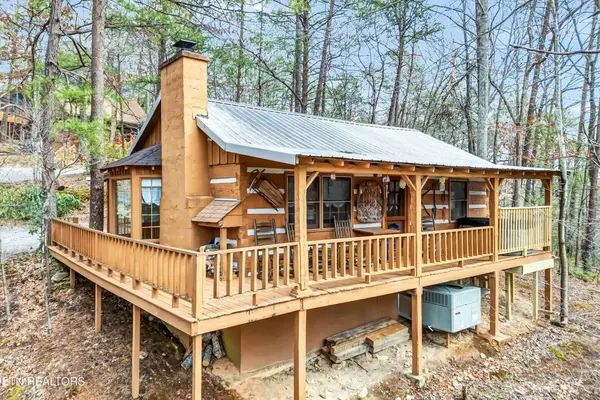 1505 Dawn Ln, Sevierville, TN 37876
