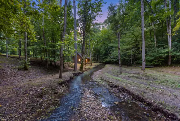 326 Davis Spring Rd, Tullahoma, TN 37388