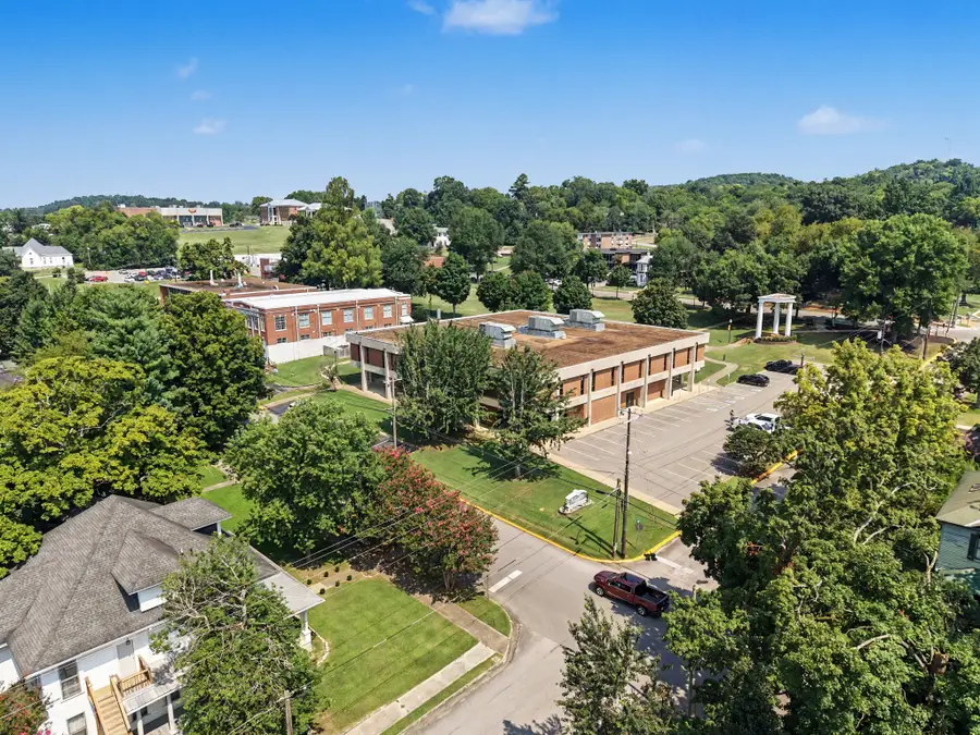 331 W Flower St, Pulaski, TN 38478 - #2