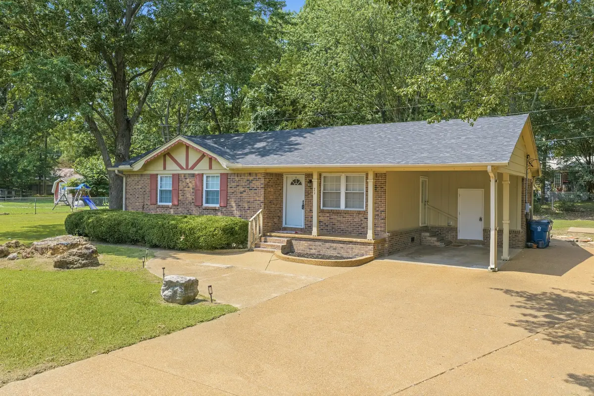 71 Tracy St, Bells, TN 38006 - #1
