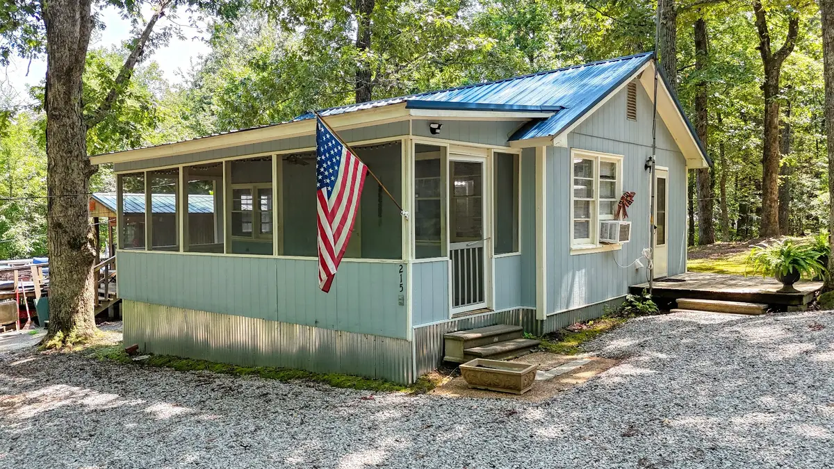 215 Mizpah St, Springville, TN 38256 - #1