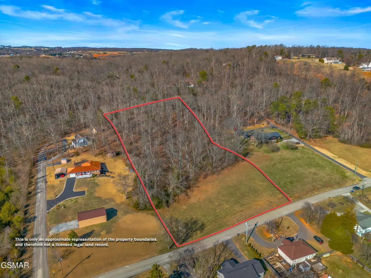312 E Cross Road, Dandridge, TN 37725 - #1