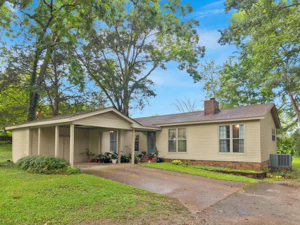 912 E College St, Pulaski, TN 38478 - #1