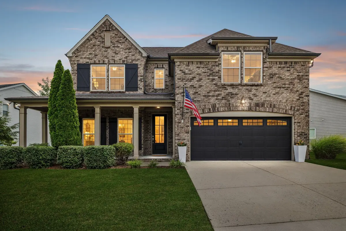 2012 Devonwood Ln, Thompsons Station, TN 37179 - #1