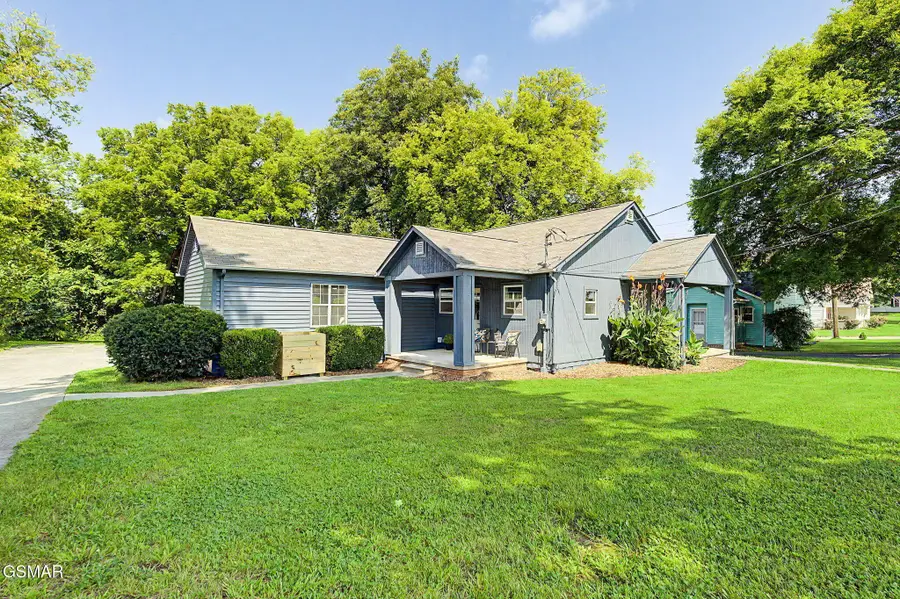 528 N College Street, Madisonville, TN 37354 - #2